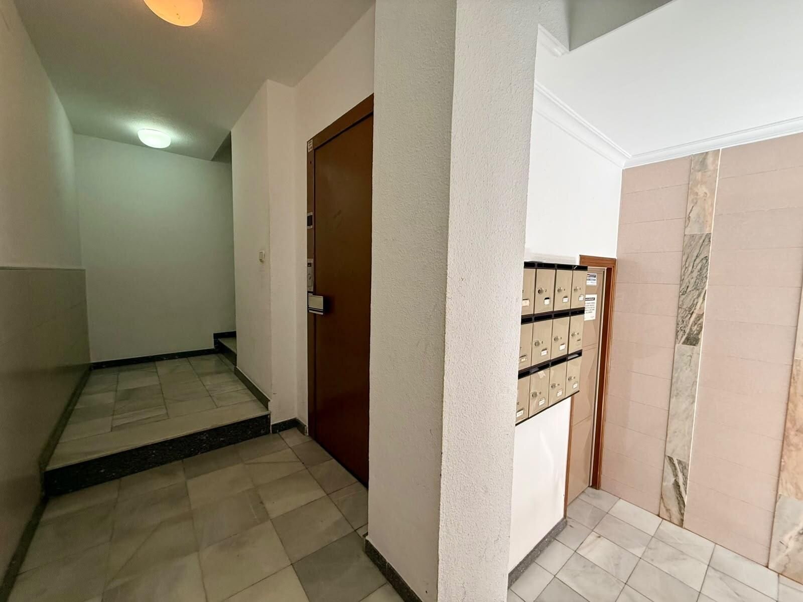 1-Bedroom Apartment in Estacion de Autobuses, Torrevieja - Image 21