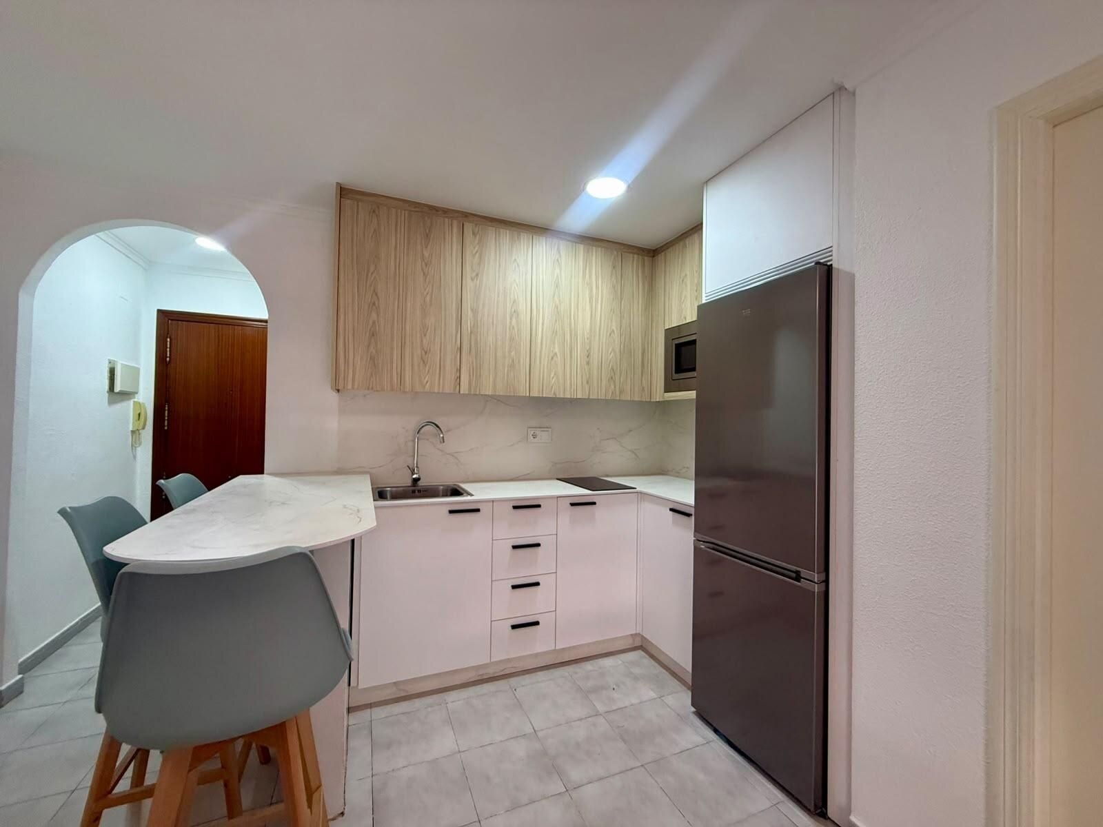 1-Bedroom Apartment in Estacion de Autobuses, Torrevieja - Image 6