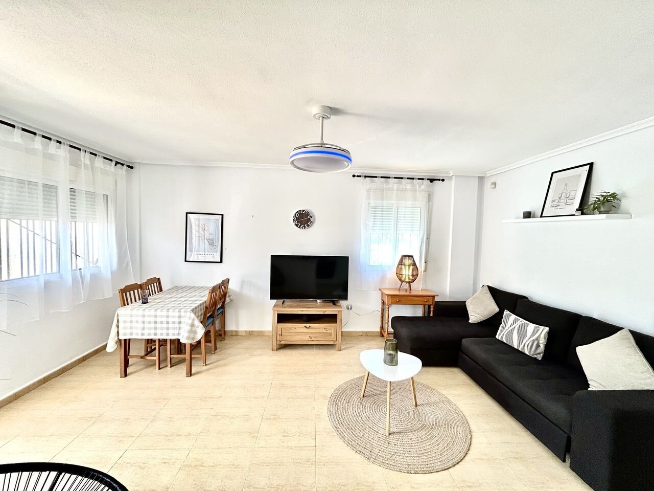 2-Bedroom Apartment in Villamartin, Orihuela Costa - Image 12