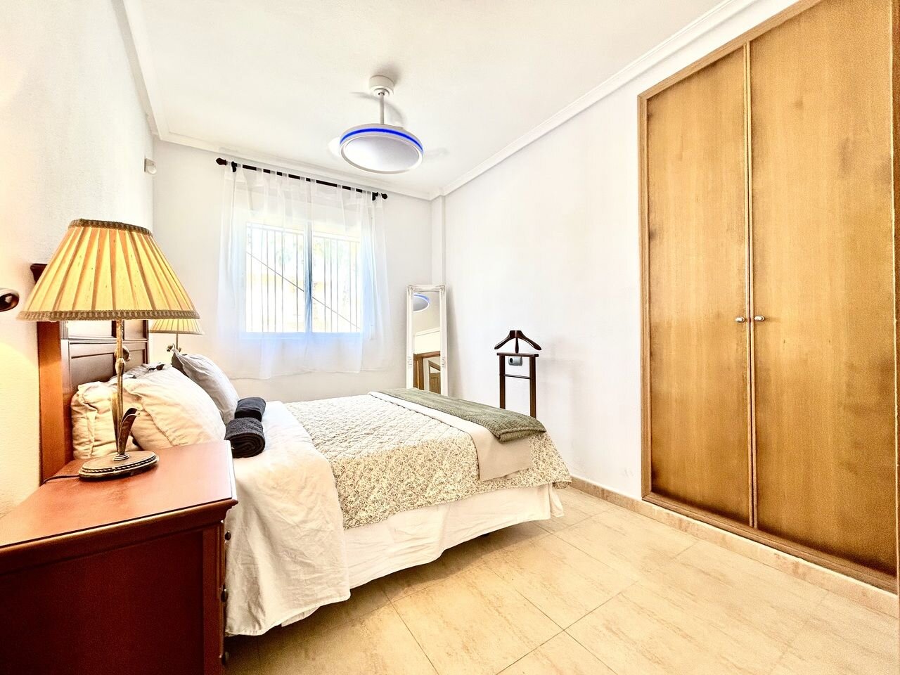 2-Bedroom Apartment in Villamartin, Orihuela Costa - Image 19