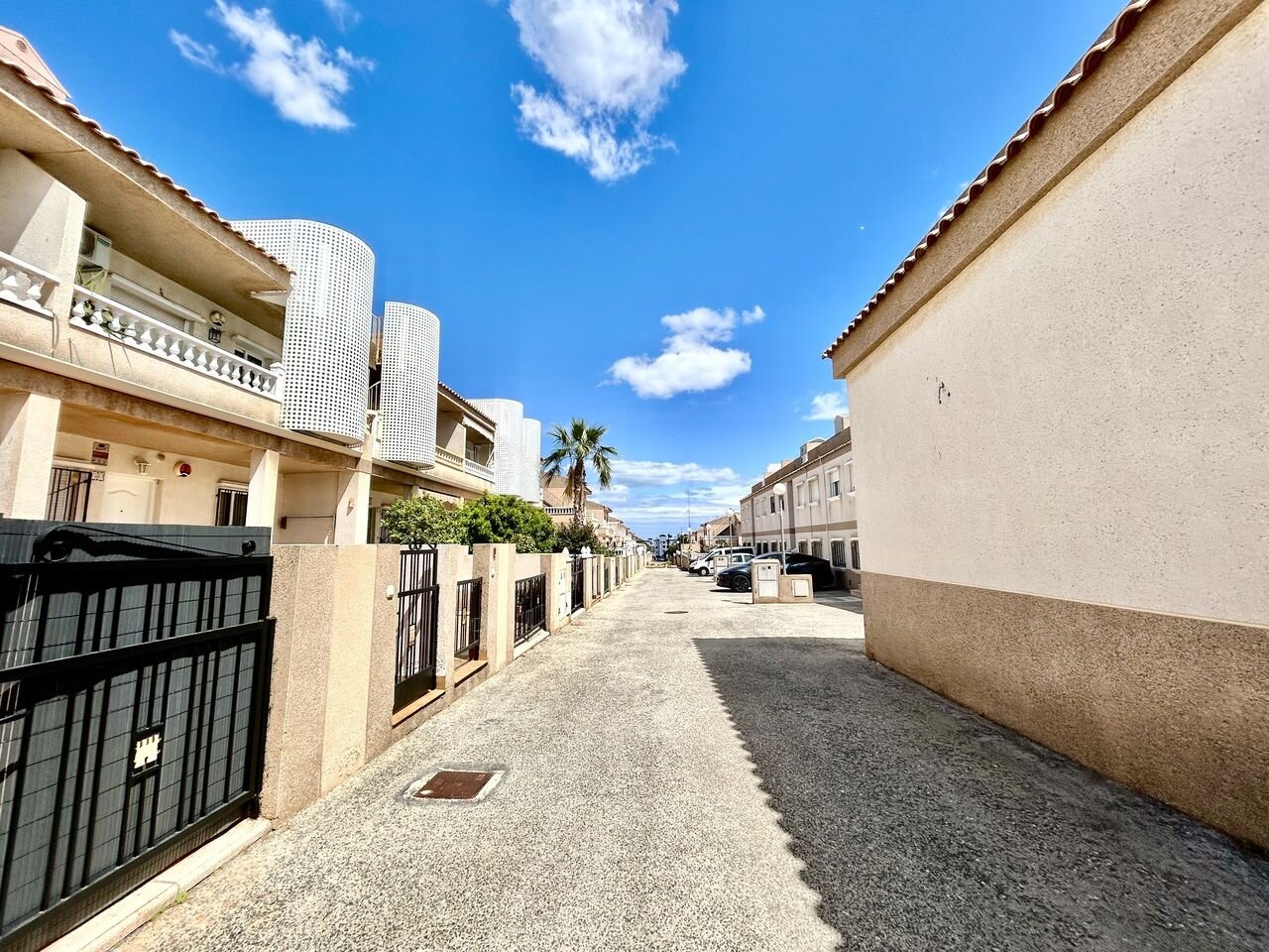 2-Bedroom Apartment in Villamartin, Orihuela Costa - Image 26
