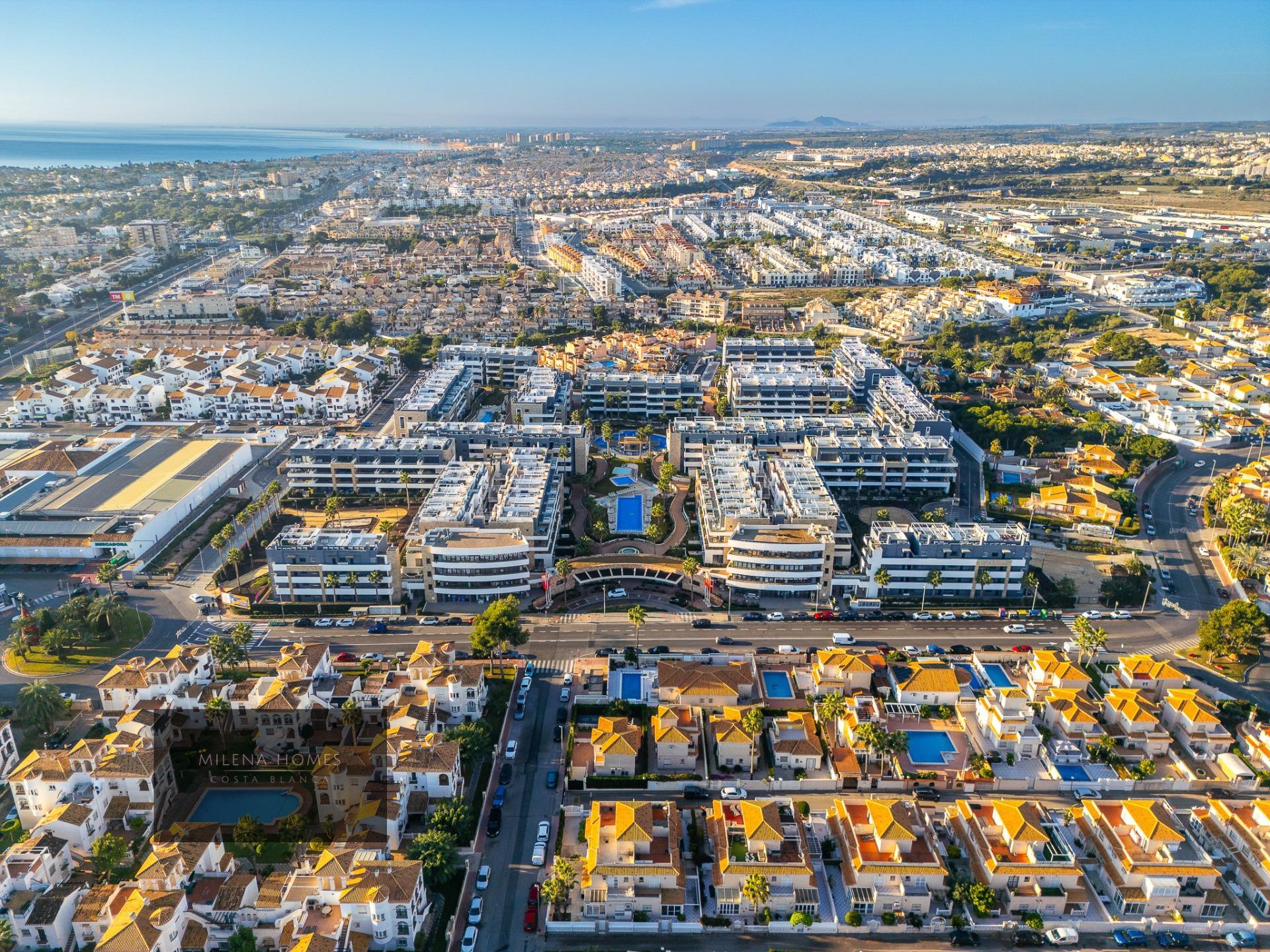 3-Bedroom Apartment in La Zenia, Orihuela Costa - Image 19