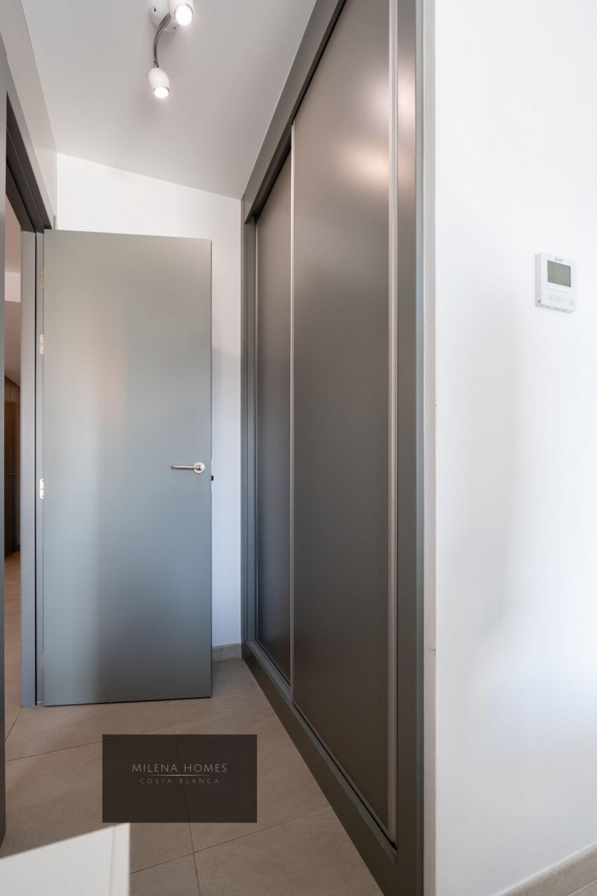 3-Bedroom Apartment in La Zenia, Orihuela Costa - Image 31