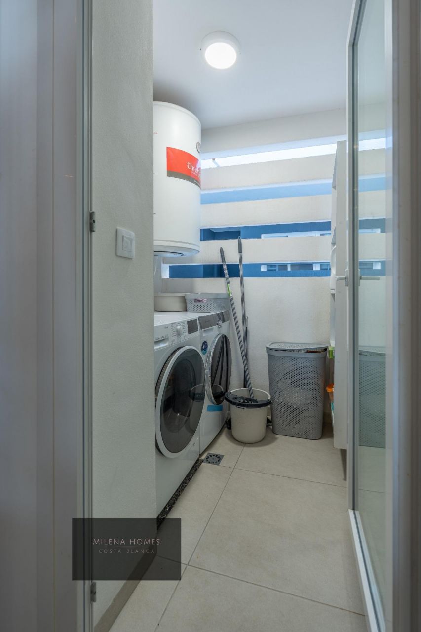 3-Bedroom Apartment in La Zenia, Orihuela Costa - Image 43