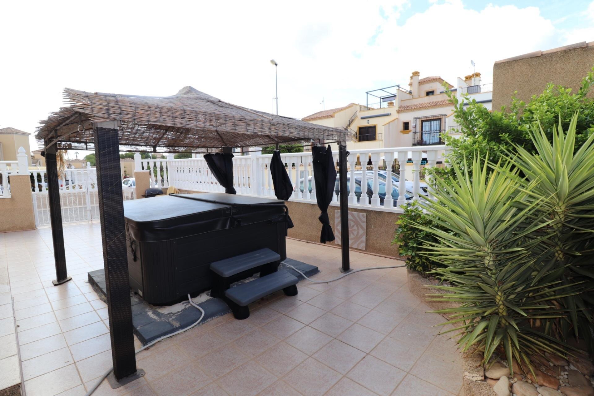 3-Bedroom Villa in Las Filipinas, Orihuela Costa - Image 4