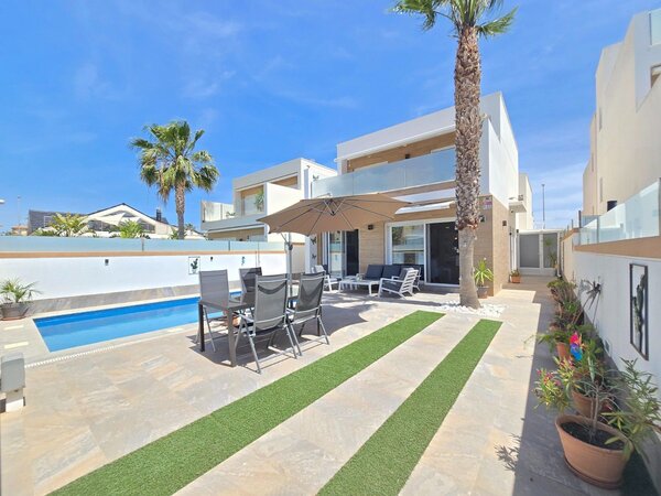 Villa de 3 Chambres à Zona Pueblo, Pilar de la Horadada