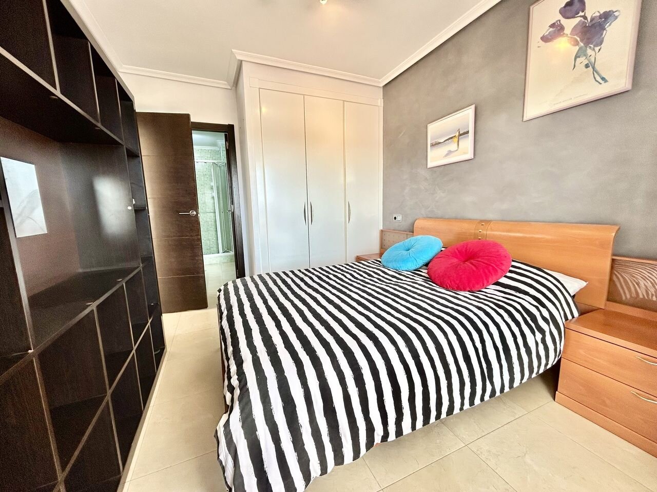 2-Bedroom Apartment in Villamartin, Orihuela Costa - Image 10