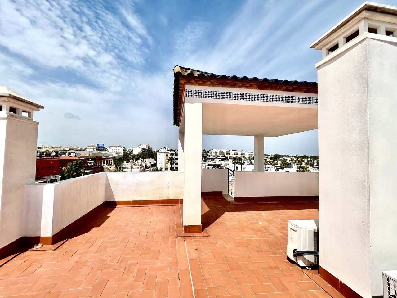 2-Bedroom Apartment in Villamartin, Orihuela Costa - Image 24
