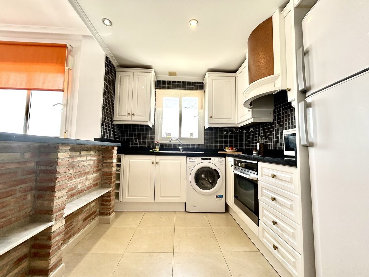 2-Bedroom Apartment in Villamartin, Orihuela Costa - Image 9