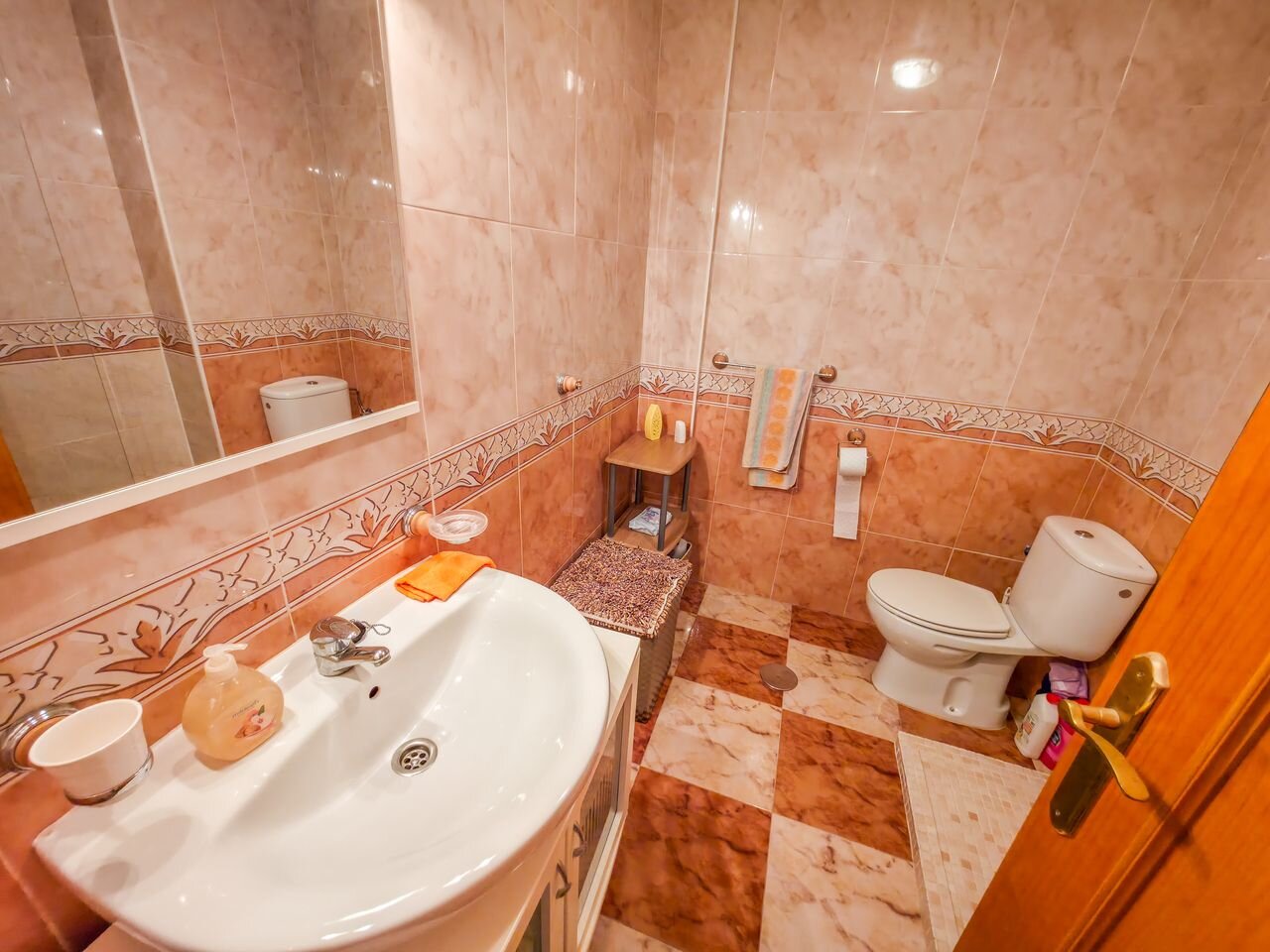 2-Bedroom Apartment in Cabo Roig, Orihuela Costa - Image 16