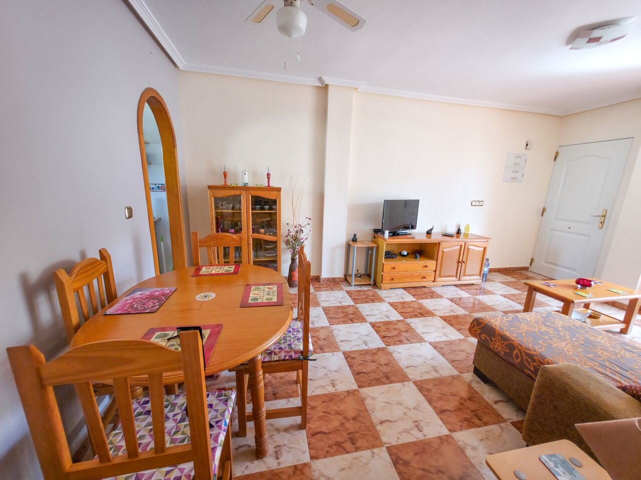2-Bedroom Apartment in Cabo Roig, Orihuela Costa - Image 6