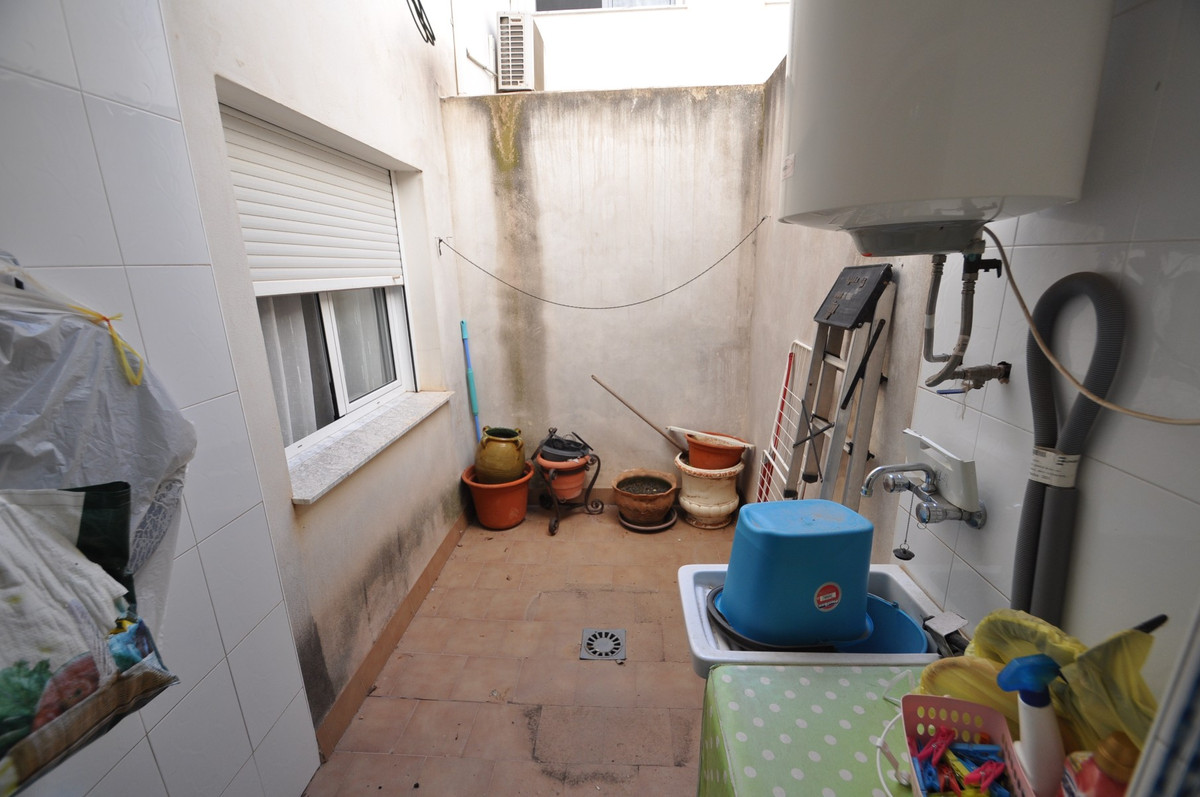 4-Bedroom Townhouse in  Pinoso | Sunny Casas - Costa Blan... - Image 13