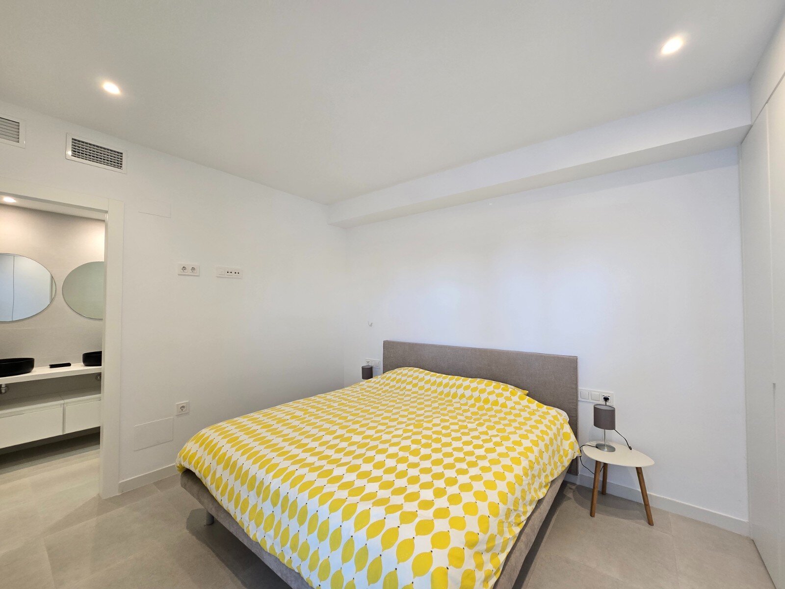 Appartement de 2 Chambres à Zona Pueblo, Pilar de la Horadada - Image 17