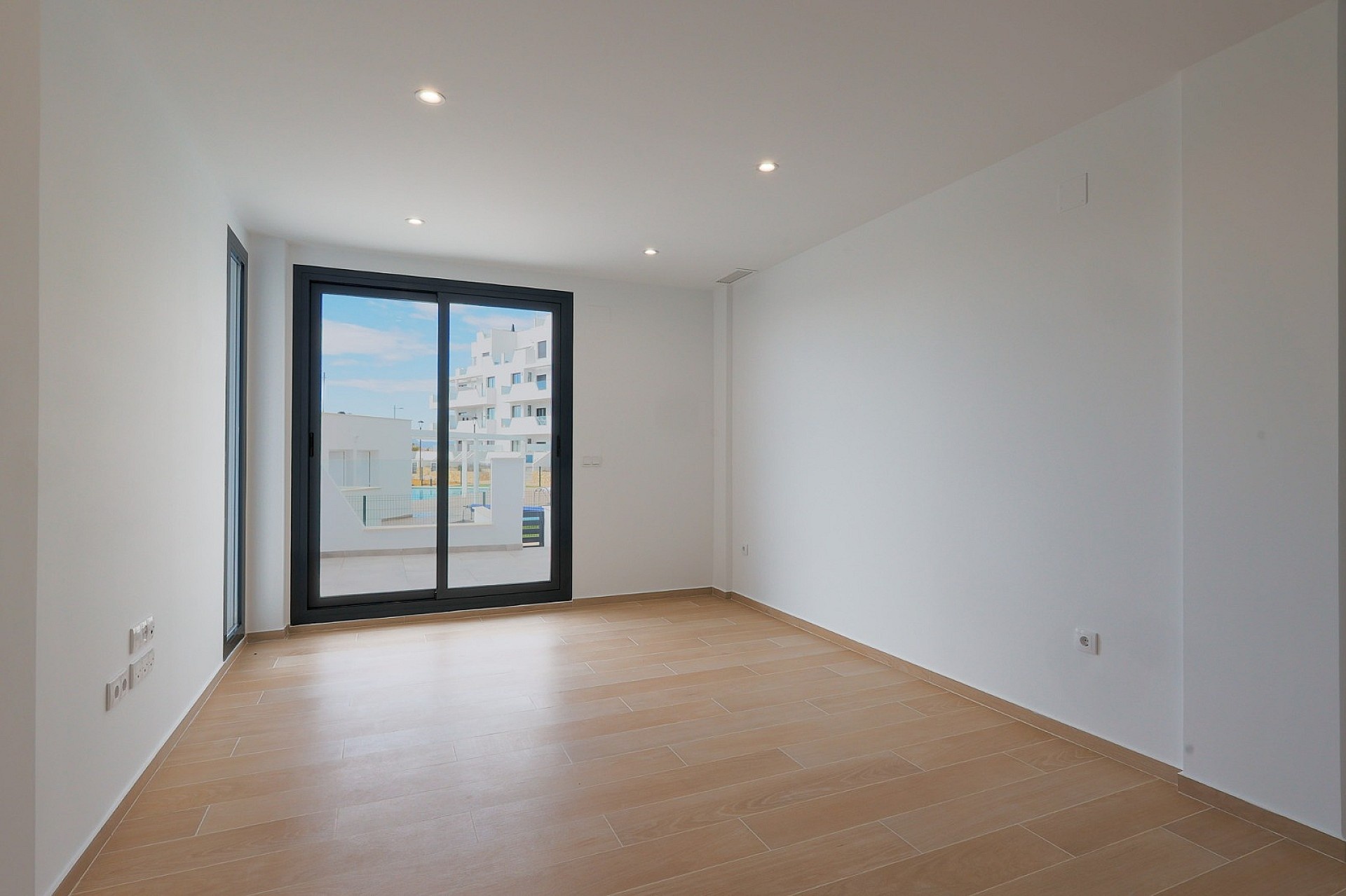 2-Bedroom Apartment in Dolores de Pacheco-Santa Rosalía, Los Alcázares - Image 9