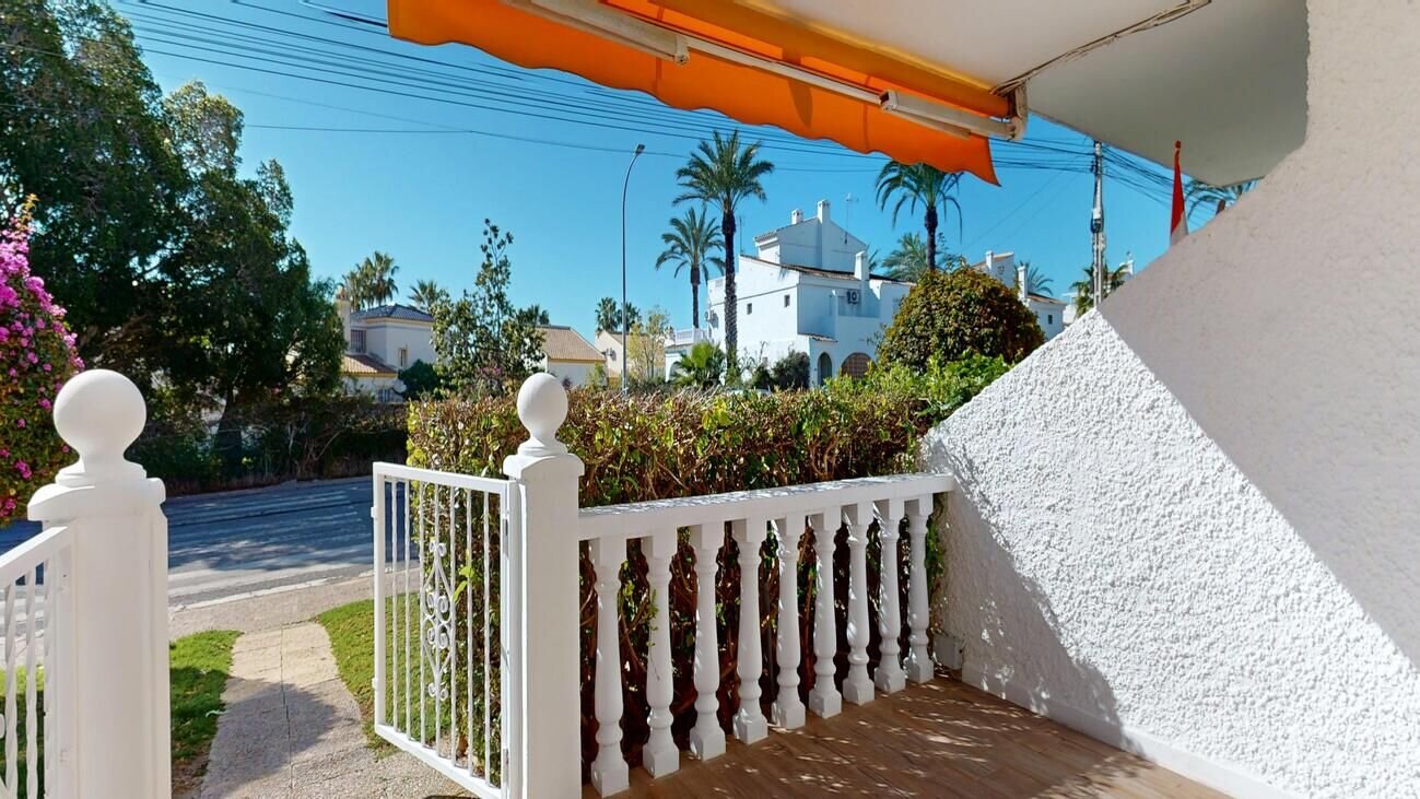2-Bedroom Bungalow in Las Filipinas, Orihuela Costa - Image 23