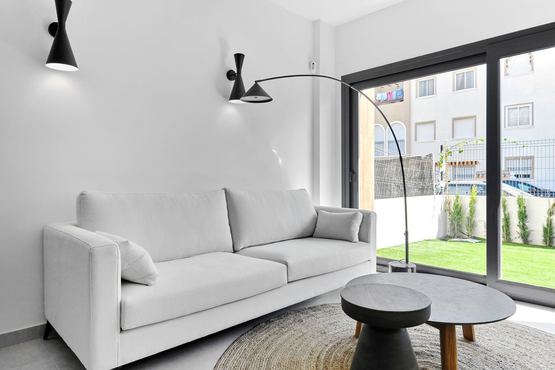 2-Bedroom Bungalow in Torrevieja - Image 15