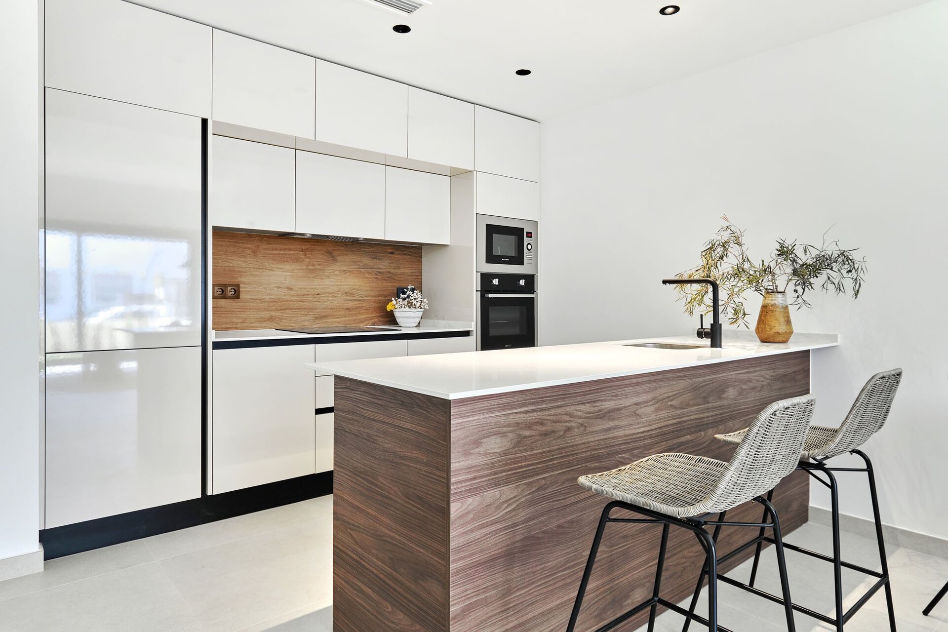 2-Bedroom Bungalow in Torrevieja - Image 20