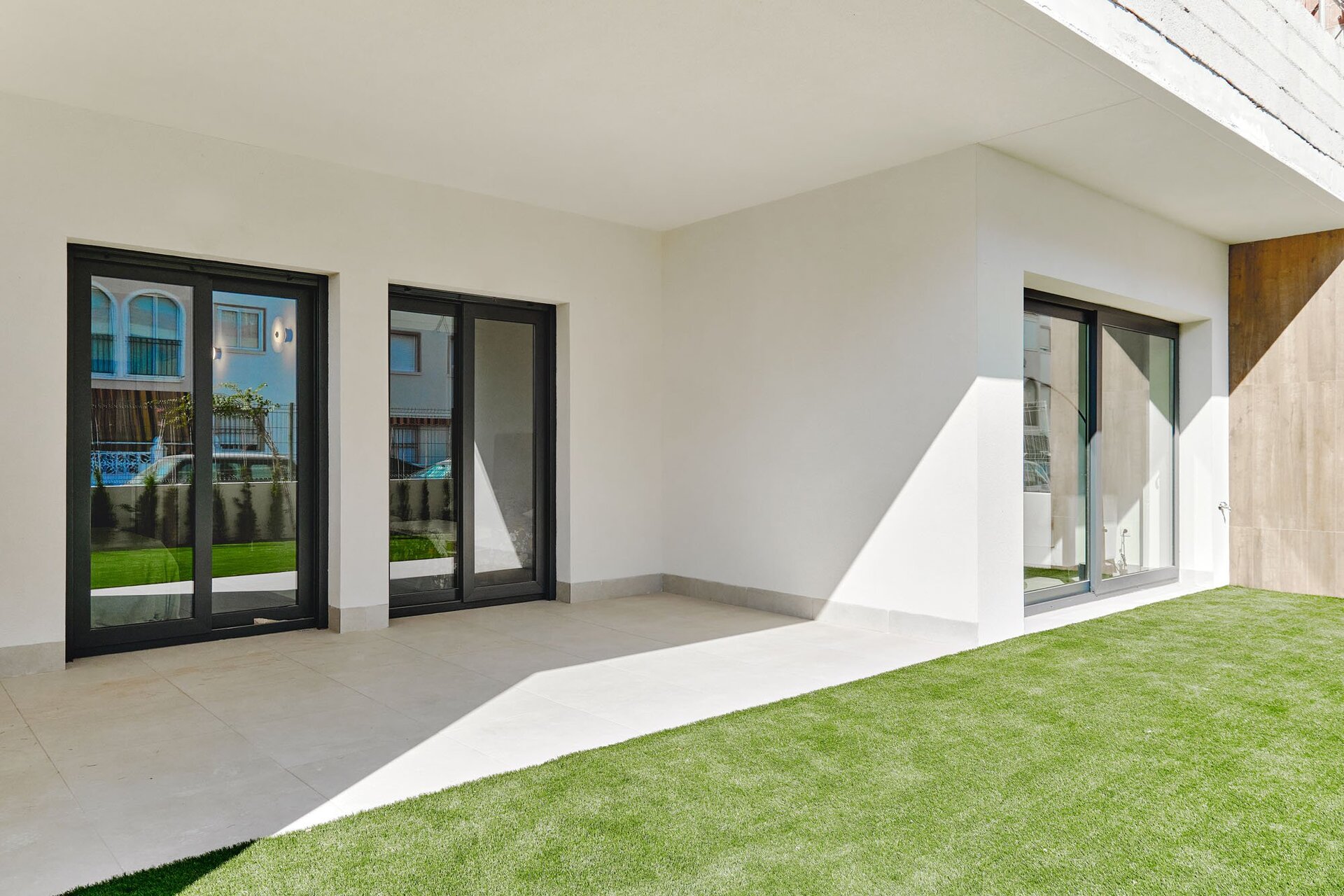 2-Bedroom Bungalow in Torrevieja - Image 9