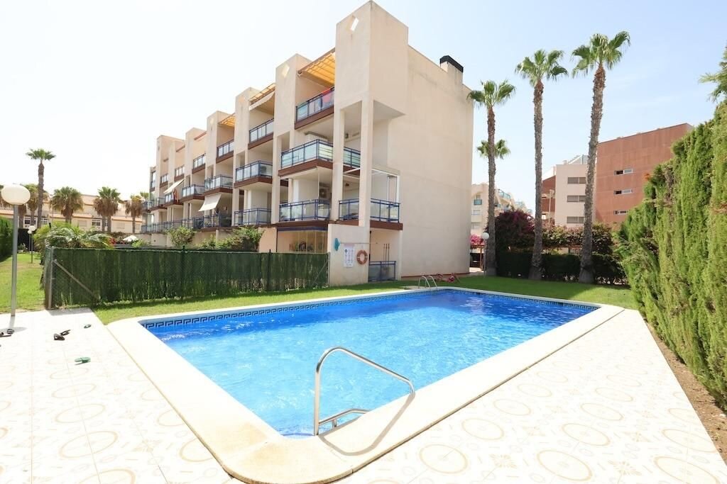 2-Bedroom Apartment in Cabo Roig, Orihuela Costa - Image 1