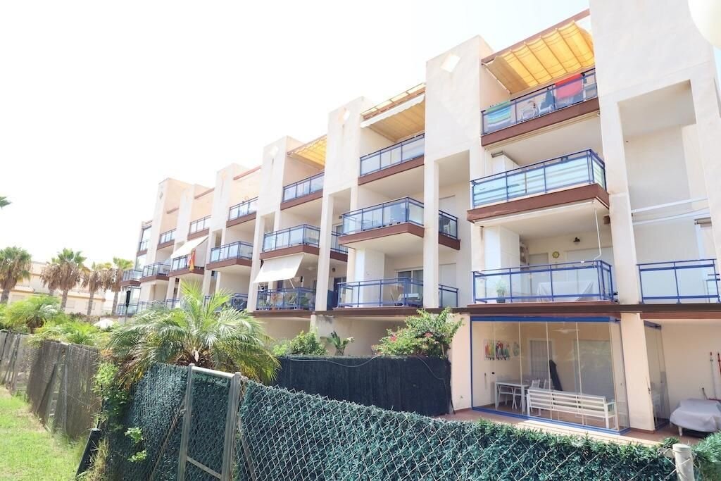2-Bedroom Apartment in Cabo Roig, Orihuela Costa - Image 18