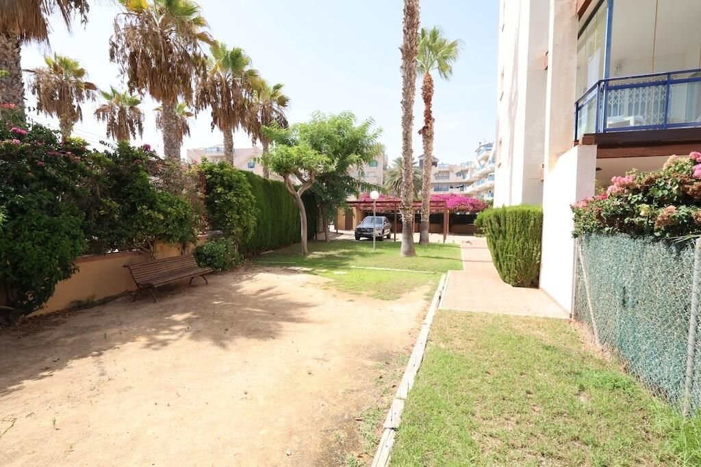 2-Bedroom Apartment in Cabo Roig, Orihuela Costa - Image 20