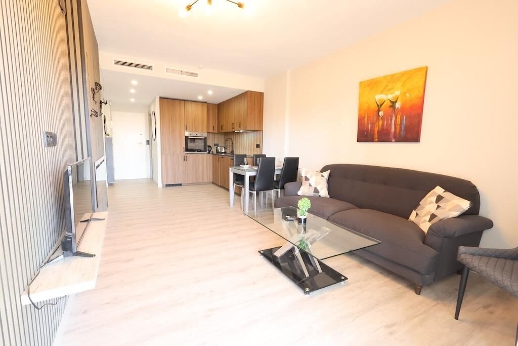 2-Bedroom Apartment in Cabo Roig, Orihuela Costa - Image 6