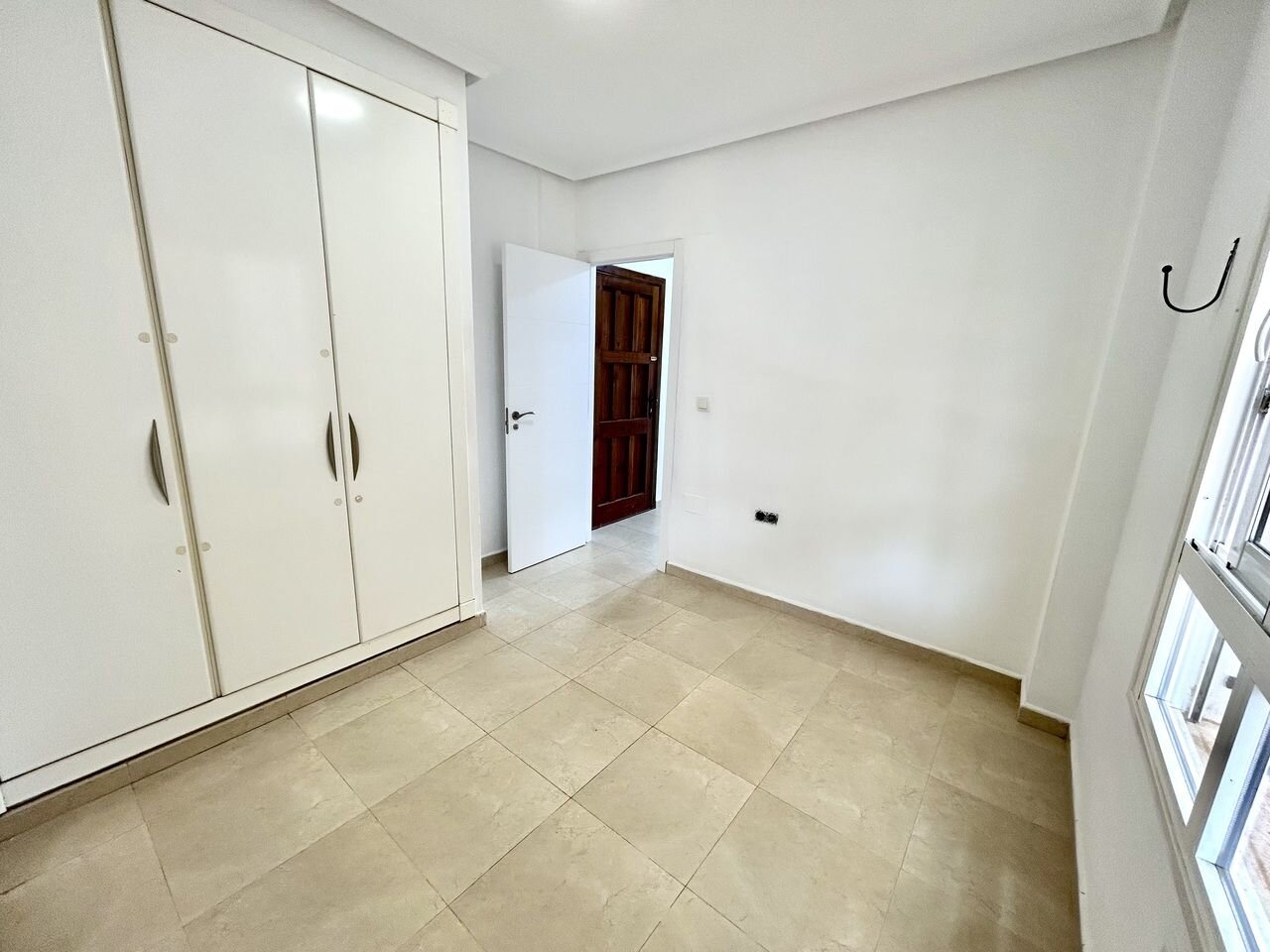 2-Bedroom Apartment in Villamartín-las Filipinas, Orihuela Costa - Image 15