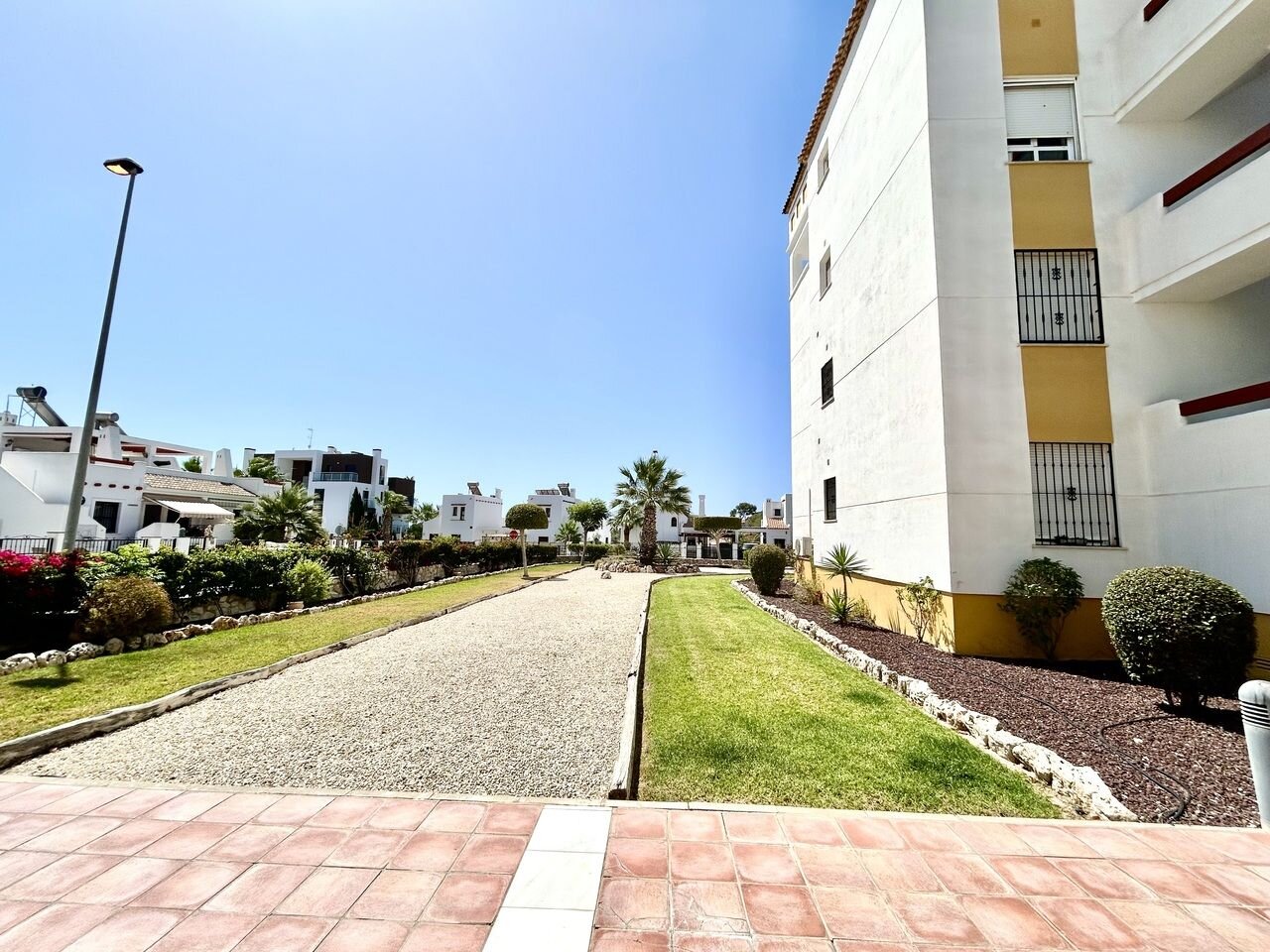 2-Bedroom Apartment in Villamartín-las Filipinas, Orihuela Costa - Image 26