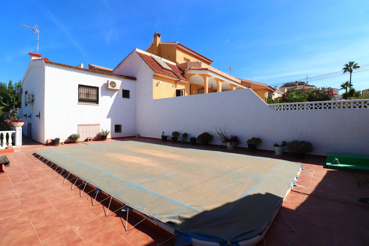 3-Bedroom Townhouse in Benijofar | Sunny Casas - Costa B... - Image 1
