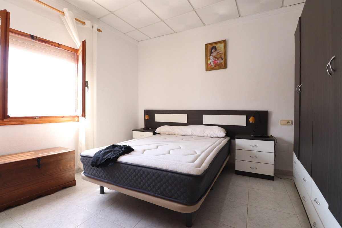 3-Bedroom Townhouse in Benijofar | Sunny Casas - Costa B... - Image 9