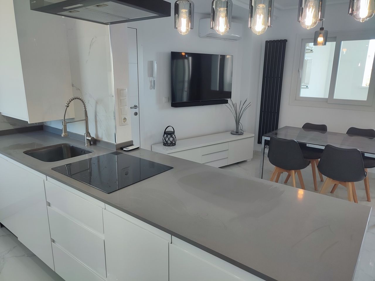 2-Bedroom Apartment in Sucina, Sucina - Image 12