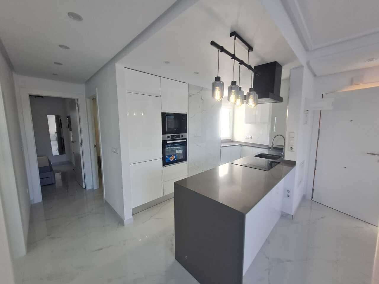 2-Bedroom Apartment in Sucina, Sucina - Image 9