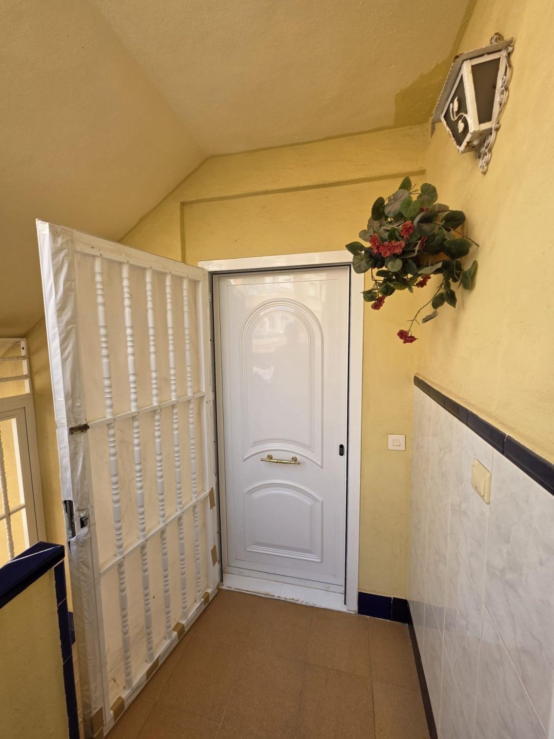 2-Bedroom Apartment in La Mata Pueblo, Torrevieja - Image 14