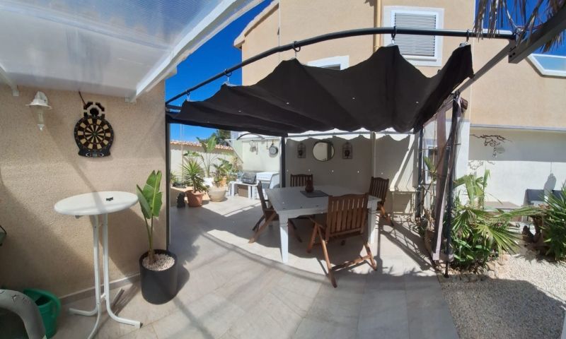 3-Bedroom Villa in San Miguel de Salinas - Image 8