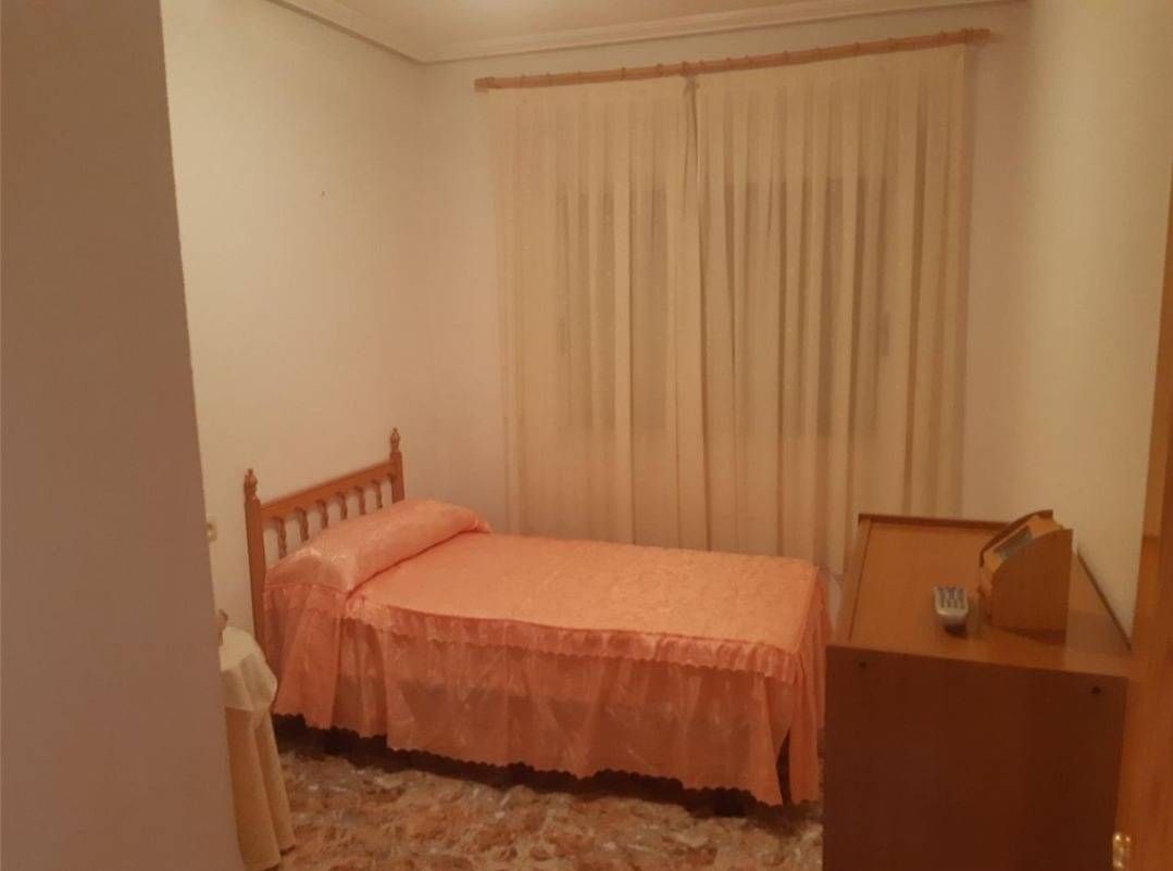 3-Bedroom Apartment in Torre - Pacheco - Image 16