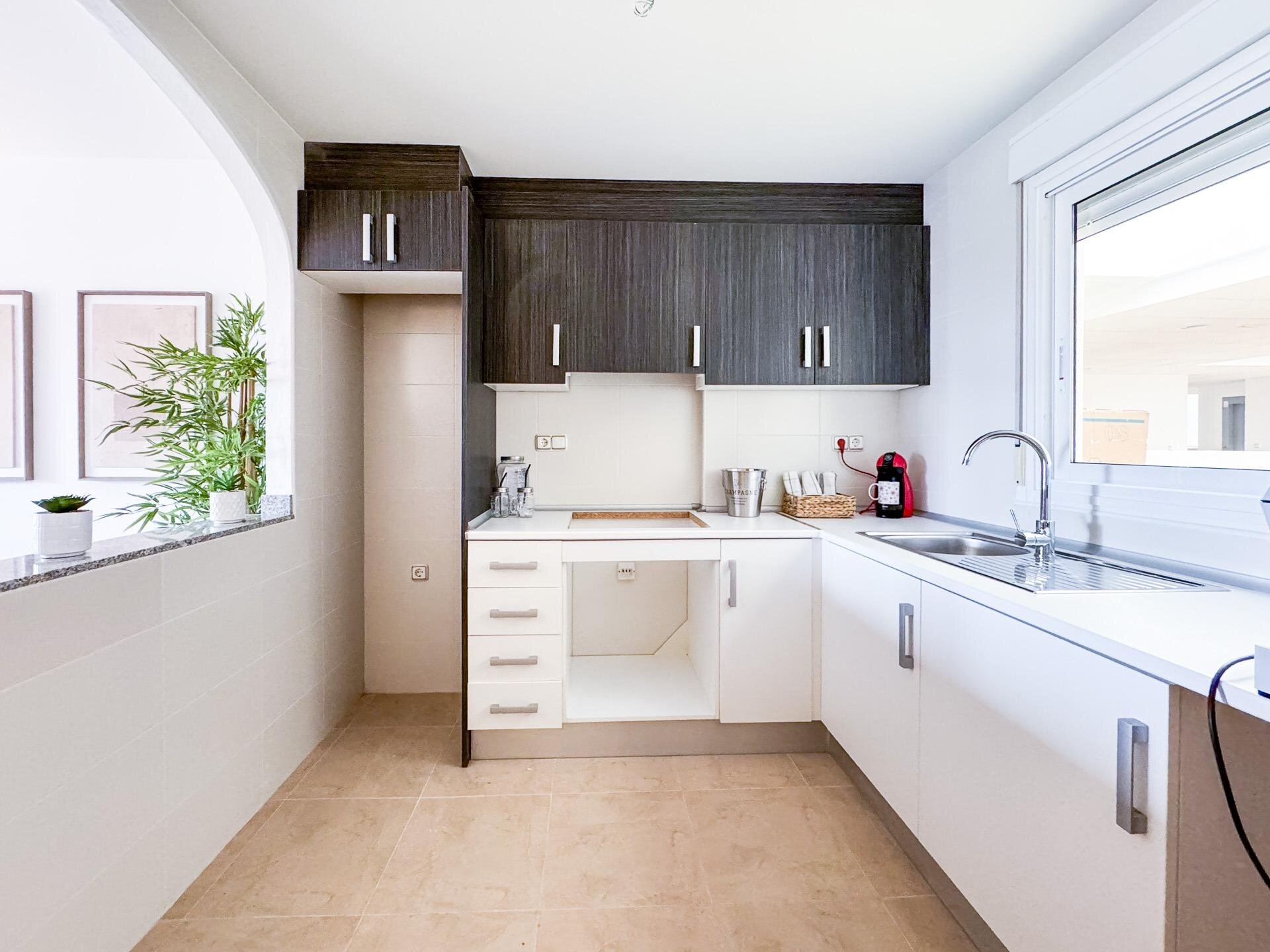 Nuevos Apartamentos en Primera Planta en Lomas de Cabo Roig - Image 6