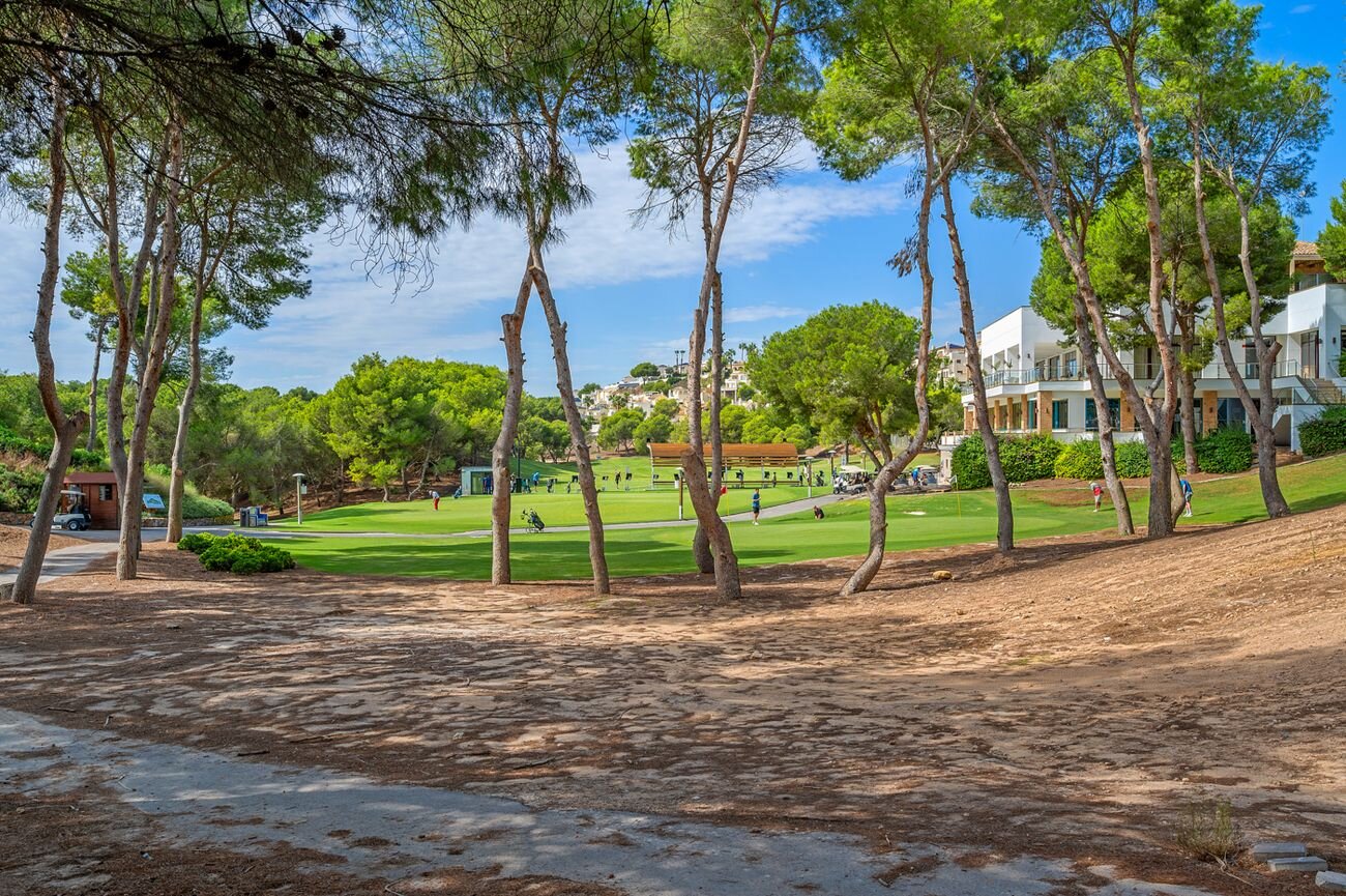 3-Bedroom Penthouse Duplex in Las Ramblas, Orihuela Costa - Image 33