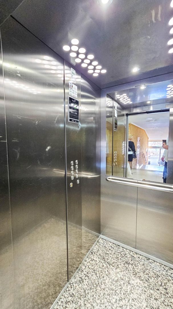 Mieszkanie z 2 Sypialniami w, Torrevieja - Image 18