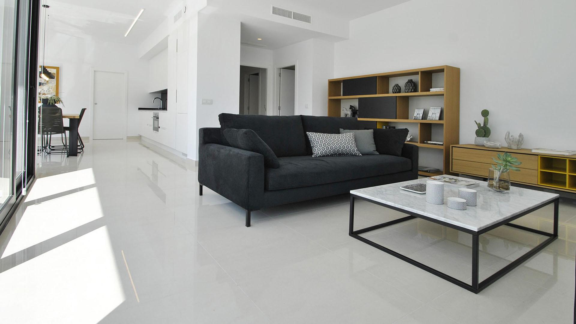 4-Bedroom Villa in Rojales - Image 9