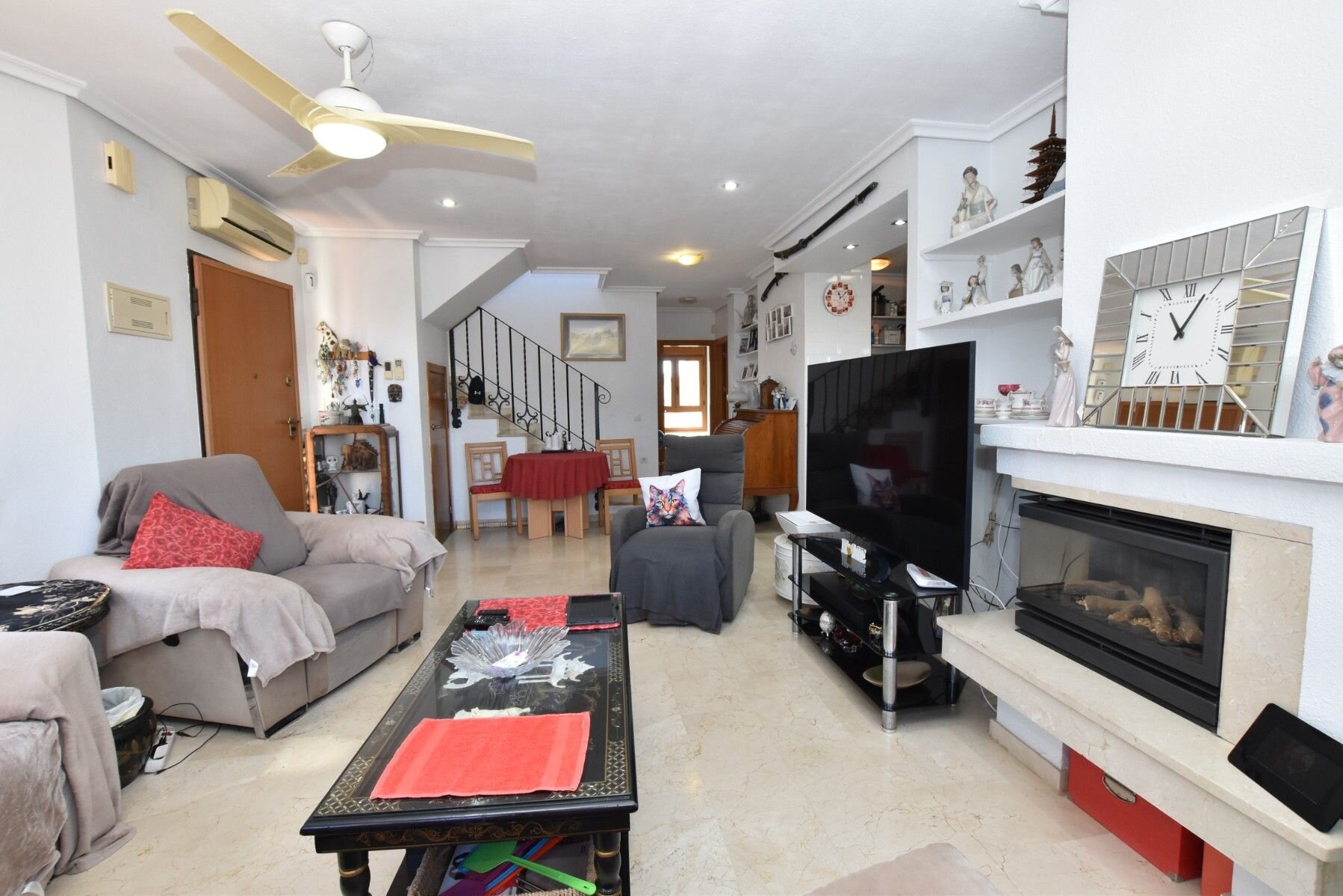 3-Bedroom Villa in Comunidad Valenciana, Algorfa - Image 15
