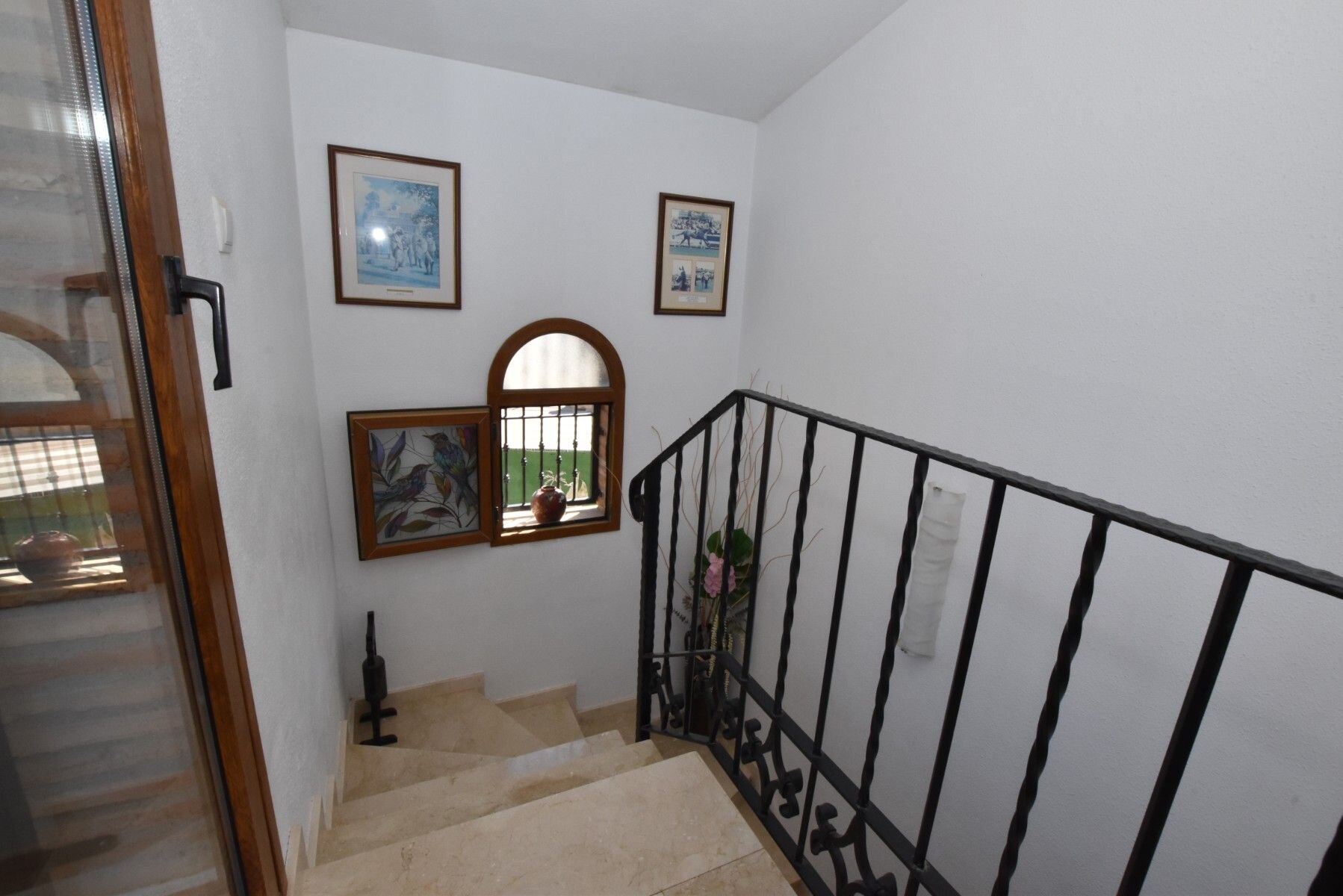 3-Bedroom Villa in Comunidad Valenciana, Algorfa - Image 25