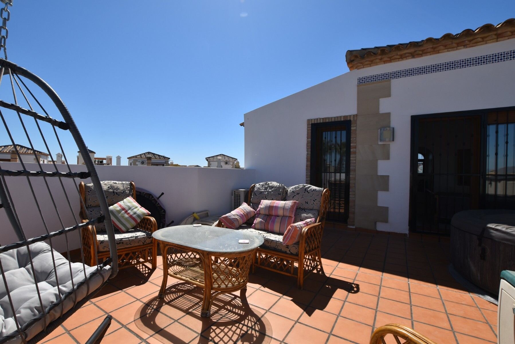 3-Bedroom Villa in Comunidad Valenciana, Algorfa - Image 33