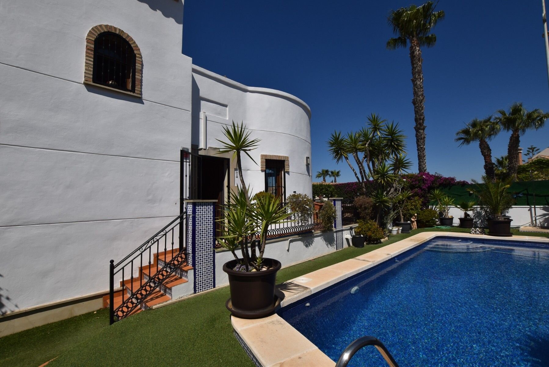 3-Bedroom Villa in Comunidad Valenciana, Algorfa - Image 43