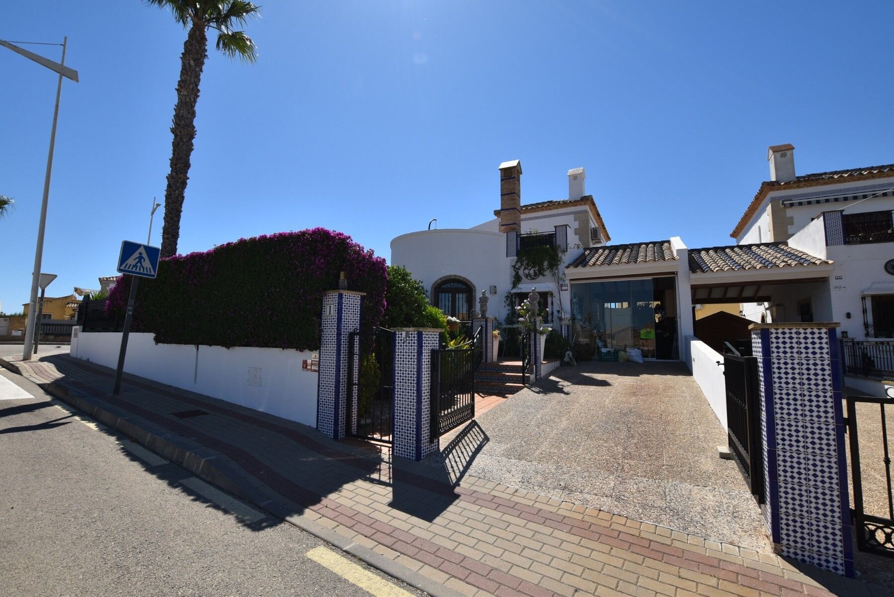 3-Bedroom Villa in Comunidad Valenciana, Algorfa - Image 44