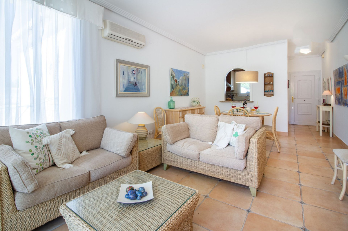 3-Bedroom Detached House in  Calpe | Sunny Casas - Costa ... - Image 25