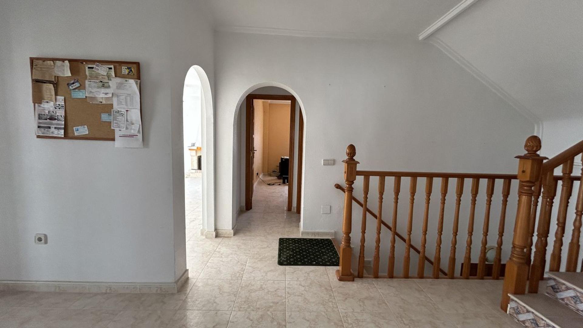 5-Bedroom Villa in Rojales - Image 24