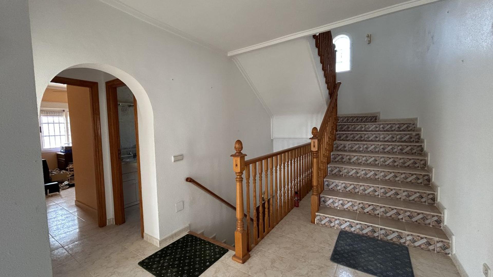 5-Bedroom Villa in Rojales - Image 25