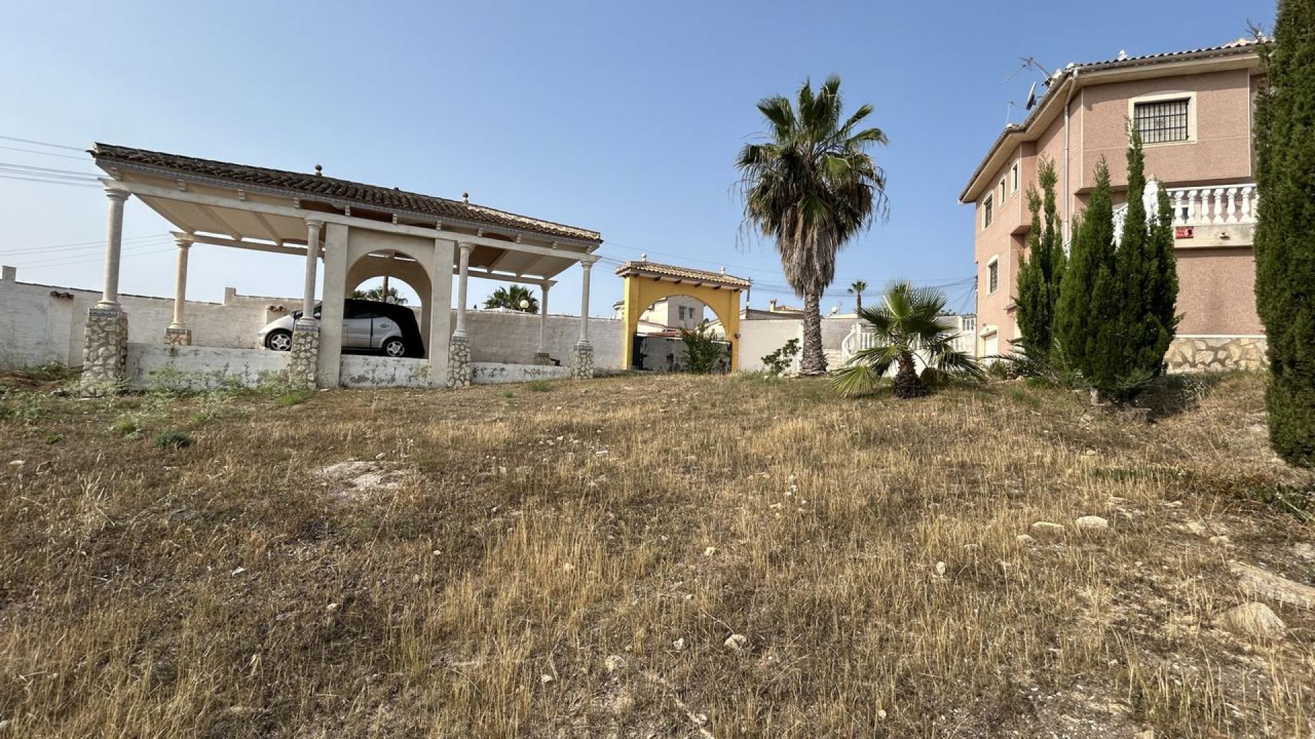 5-Bedroom Villa in Rojales - Image 6