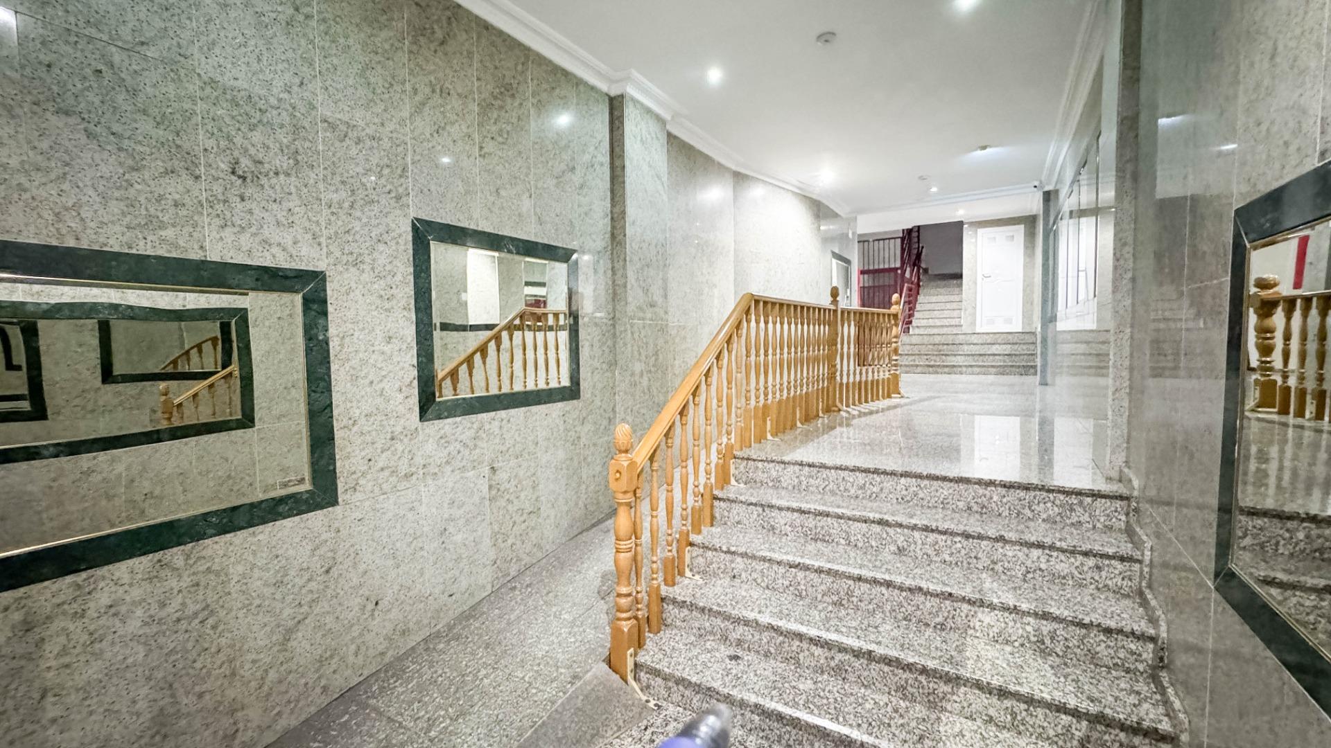 3-Bedroom Apartment in Parque de las Naciones, Torrevieja - Image 30