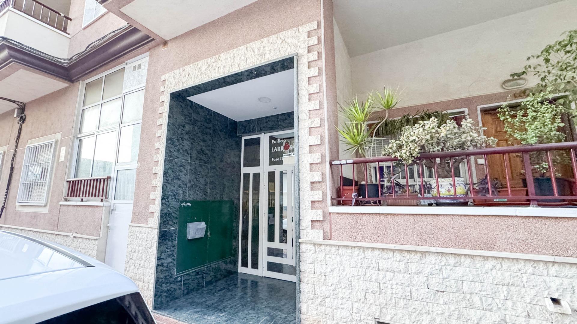 3-Bedroom Apartment in Parque de las Naciones, Torrevieja - Image 31